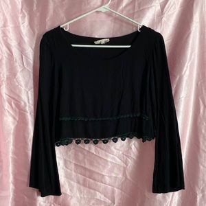 Cropped long sleeve with flower frills